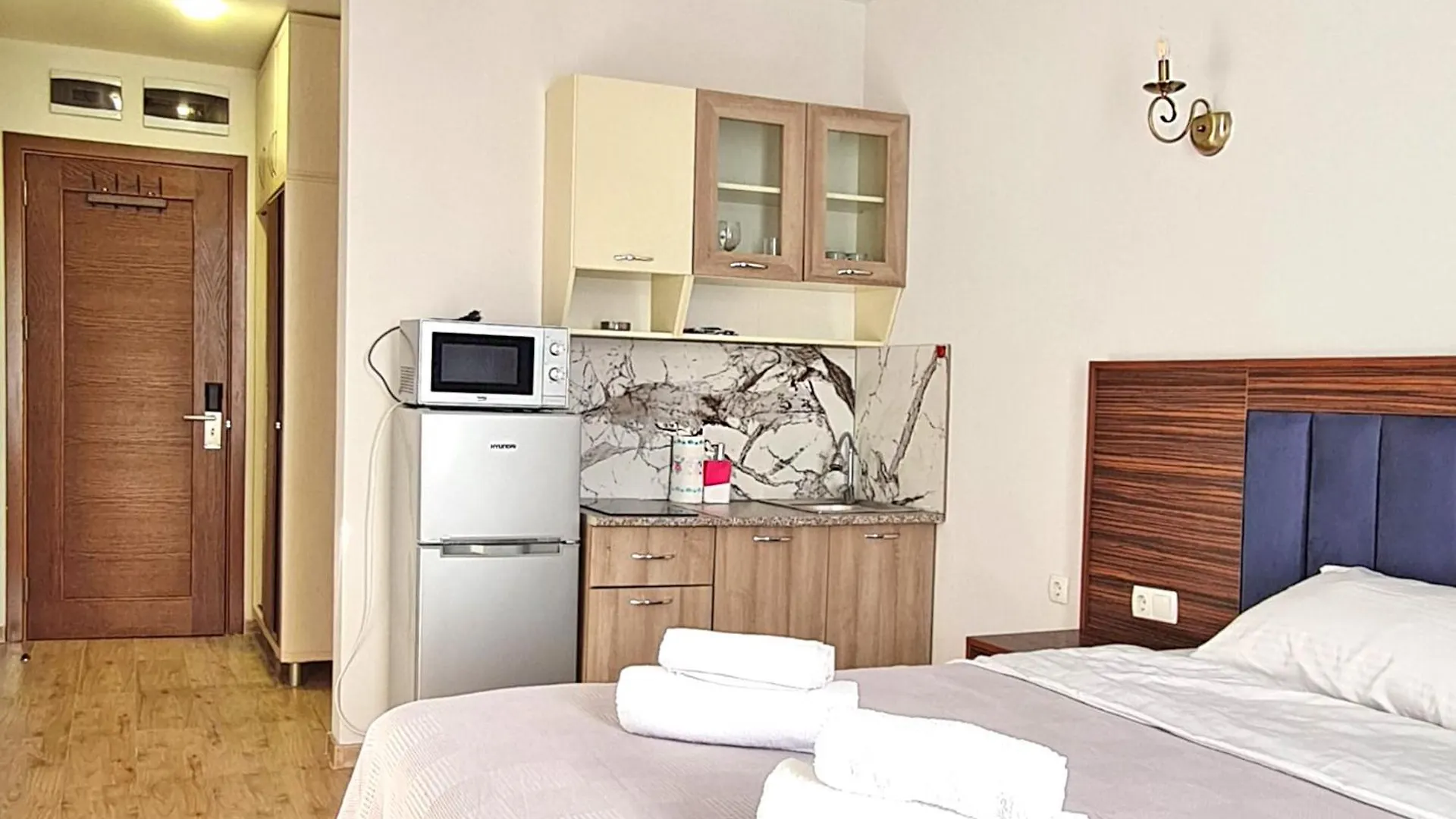 Apartment Cozy Sea View Studio#3 Queen Bed Free Wi-Fi Washer Balcony Batumi