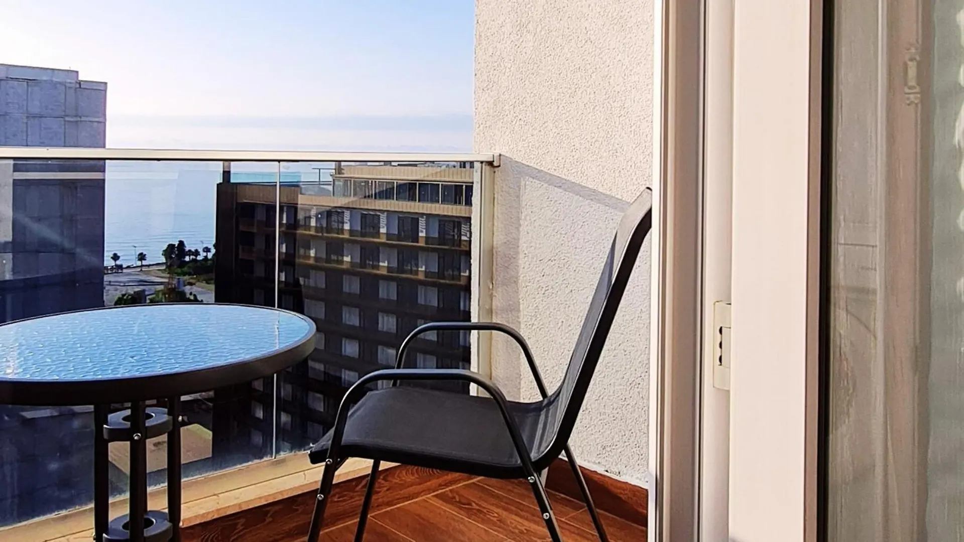 Cozy Sea View Studio#3 Queen Bed Free Wi-Fi Washer Balcony Batumi Apartment